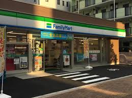 コンビニ　ファミリーマート 東中野四丁目店（コンビニ）まで101m