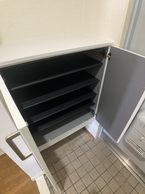 玄関　※別のお部屋の参考画像です。現況優先。