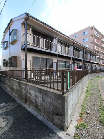 建物外観　礼金・ネット使用料不要　閑静な住宅街　理科大まで徒歩圏内