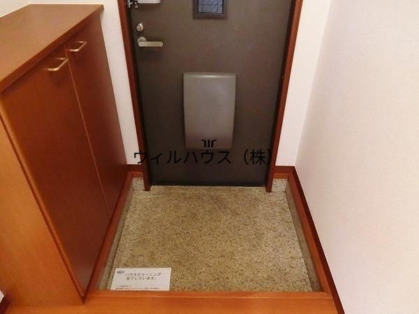 玄関　シューズボックスあり！