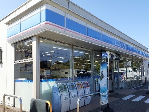コンビニ　ローソン富山婦中新町店（コンビニ）まで750m