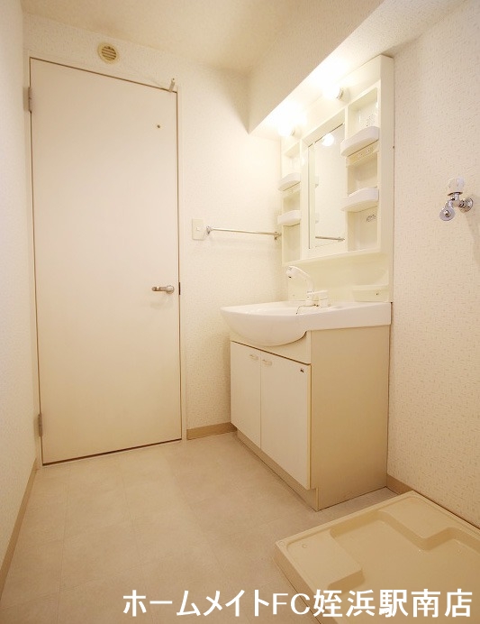 洗面設備　★洗面脱衣所もしっかりあります★参考写真