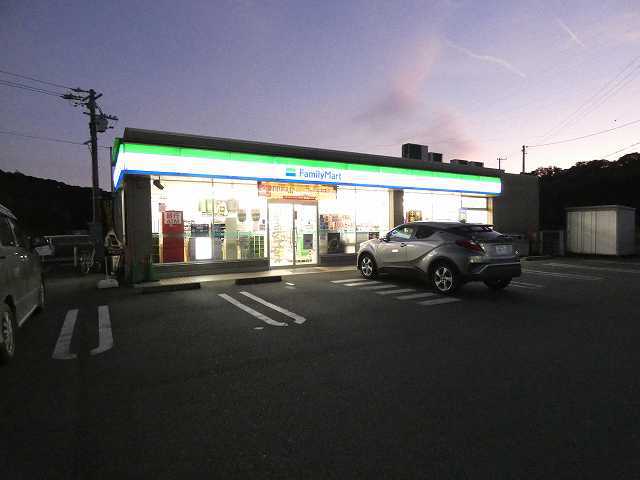 コンビニ　ファミリーマート　湖西坊瀬店（コンビニ）まで1478m