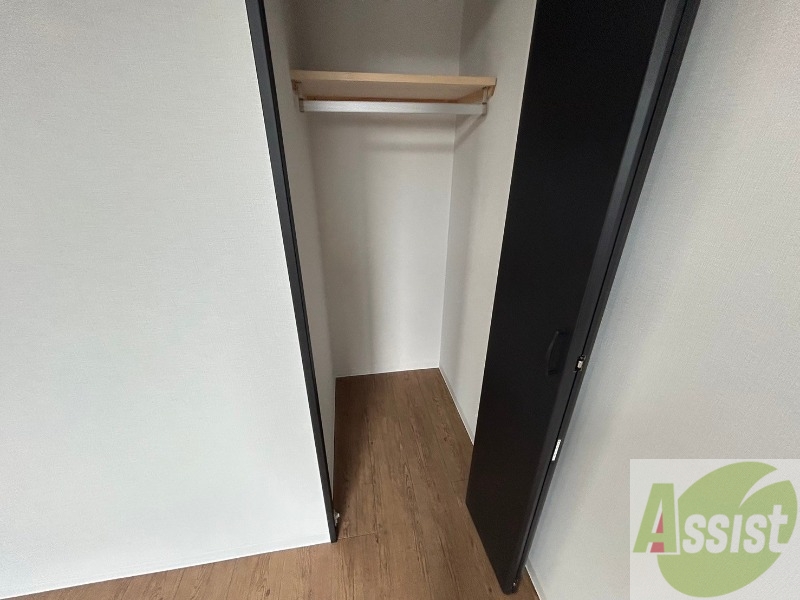 収納　寝室の収納です。部屋がすっきり片付きます。