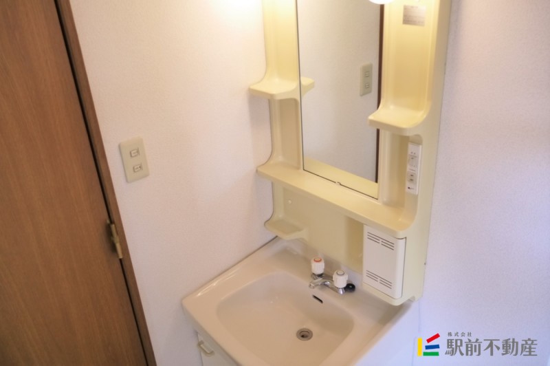 洗面設備　別部屋の写真です。