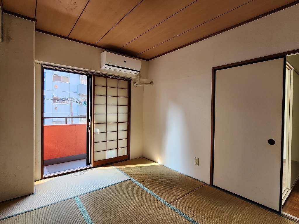 その他設備　エアコン付き和室