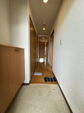 玄関　明るい玄関です