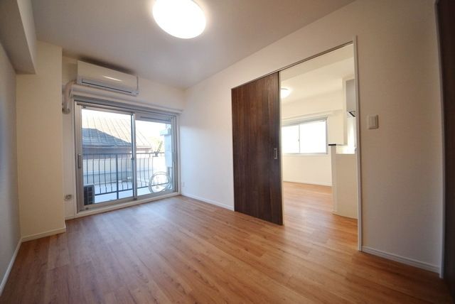 居室・リビング　別部屋参考写真