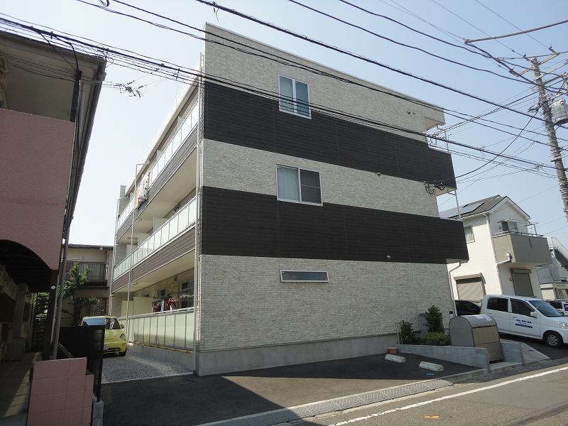 建物外観　レ・フレール