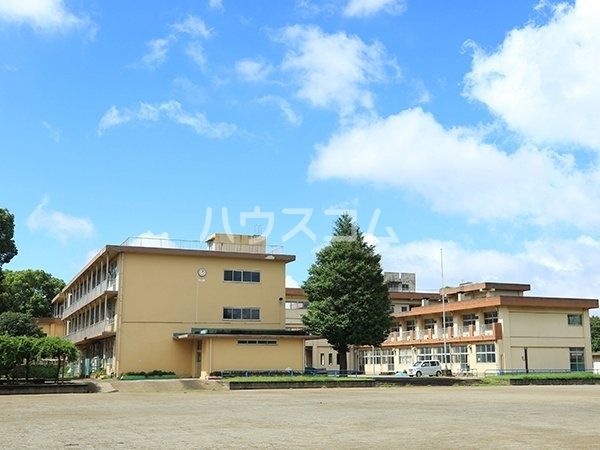 中学校　犢橋中学校（中学校）まで1086m