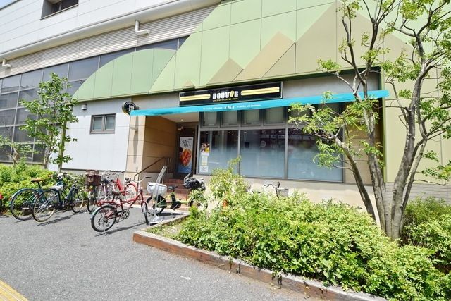 飲食店　ドトール（飲食店）まで819m