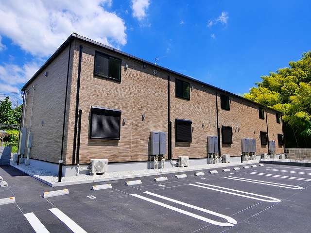 建物外観　落ち着いた雰囲気の外観です