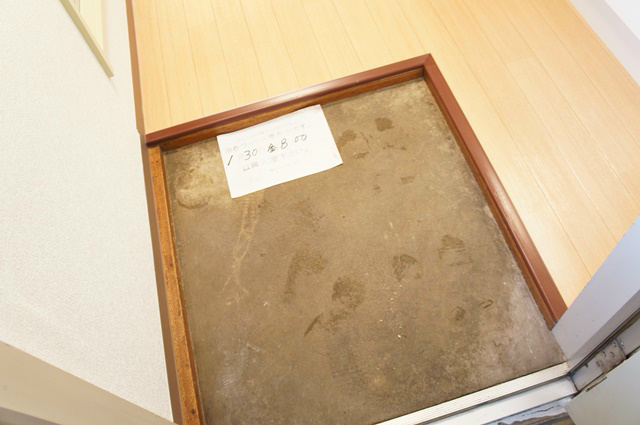 玄関　他部屋参照