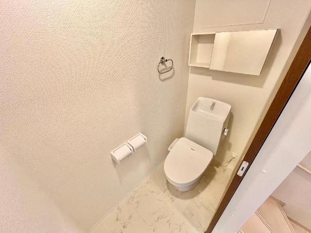 トイレ　シャワー付トイレ