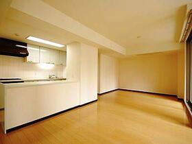 居室・リビング　内観※別部屋参考写真