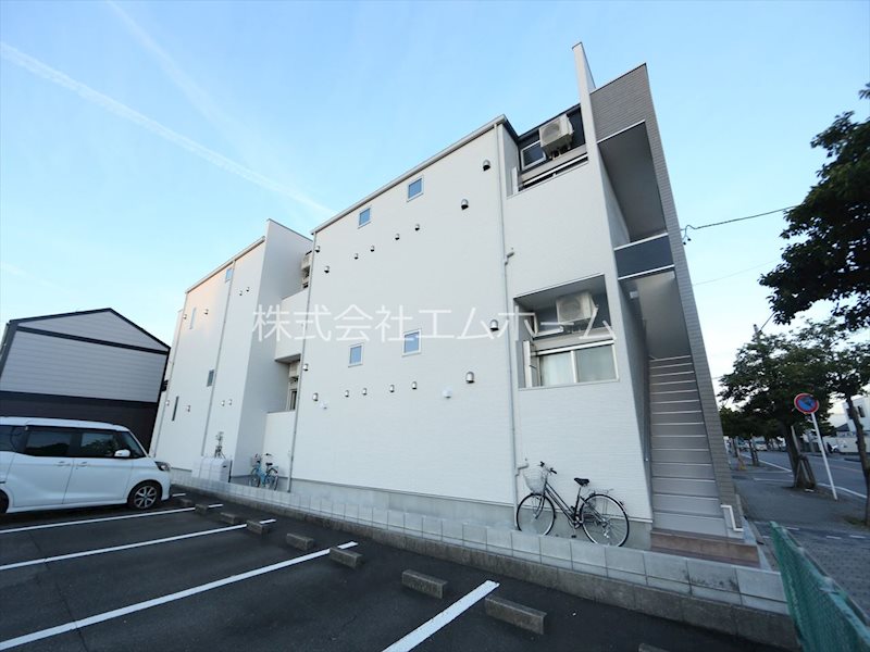 建物外観　外観　宅配ＢＯＸ有り　デザイナーズ