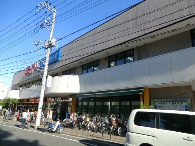 スーパー　西友北綾瀬店（スーパー）まで851m