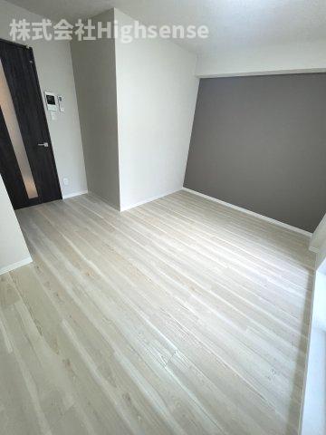 その他部屋・スペース　開放的な寝室です