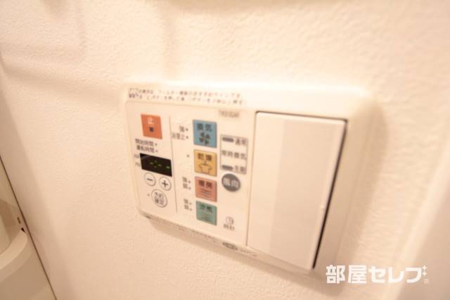 その他設備　浴室乾燥機付きです