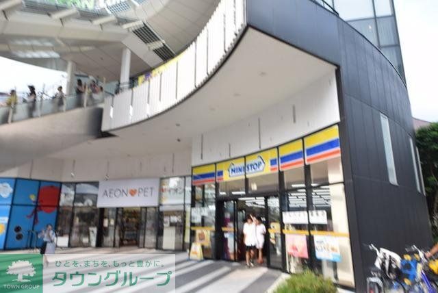 コンビニ　ミニストップ（コンビニ）まで770m