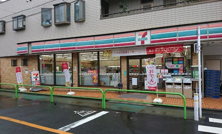コンビニ　セブンイレブン 板橋南町店（コンビニ）まで311m