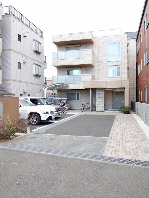 駐車場　敷地内駐車場☆