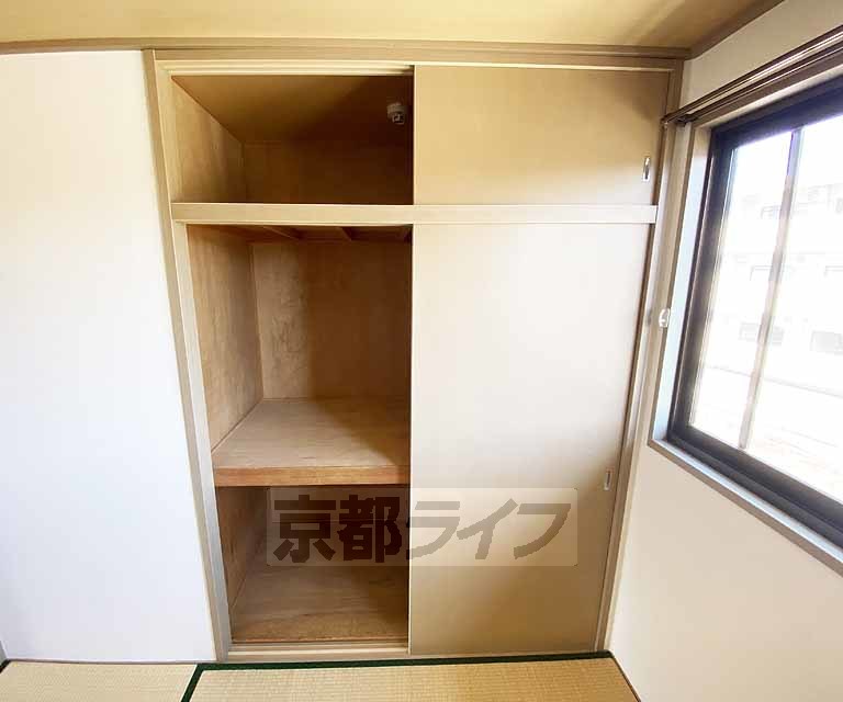 収納　他にも収納スペース有り
