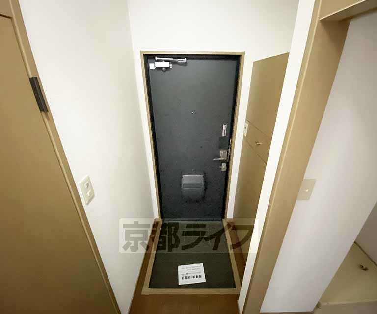 玄関　大きな段差がありません