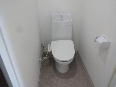 IL VIALEのトイレ写真