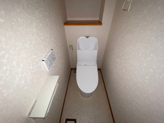 函館市電湯川線 競馬場前駅 徒歩9分 3階建 築43年のトイレ写真