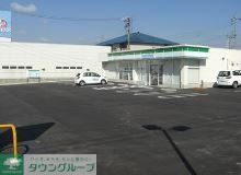 コンビニ　ファミリーマート名東高針店（コンビニ）まで460m