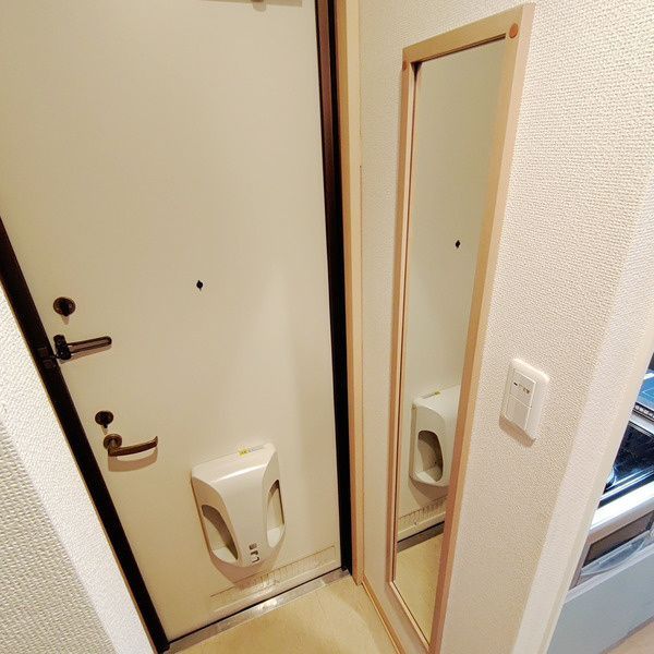 玄関　（別タイプ参考写真）パークヒルズ　板橋区南町