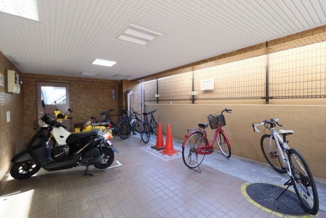 東急目黒線 不動前駅 徒歩4分 7階建 築37年の外観写真