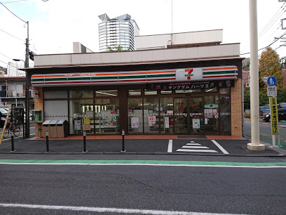 コンビニ　セブンイレブン 新宿6丁目店（コンビニ）まで413m