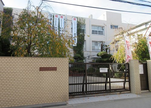 中学校　大阪市立茨田中学校（中学校）まで429m