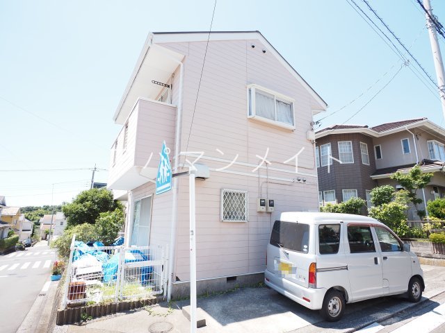 駐車場　駐車スペースあります