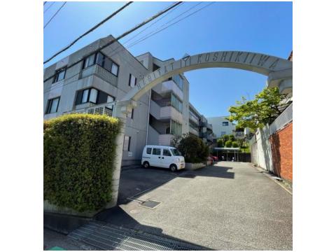 建物外観　エレベーター付きで重たい荷物も楽々♪
