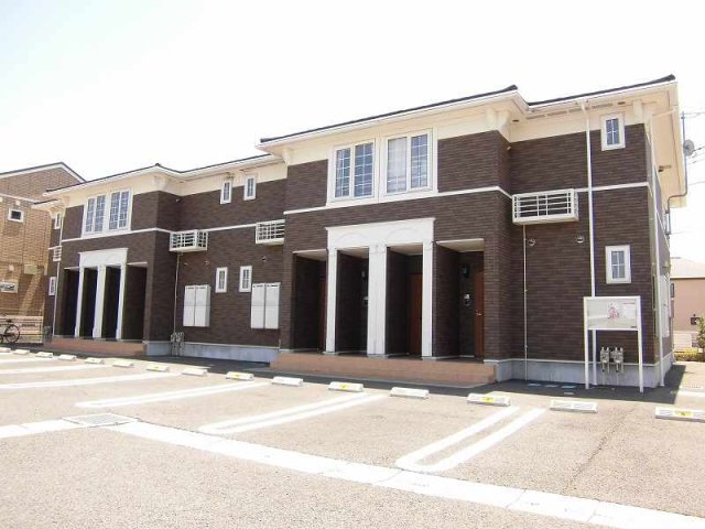 建物外観　実際のご見学いかがでしょうか？お気軽にお問い合わせください！