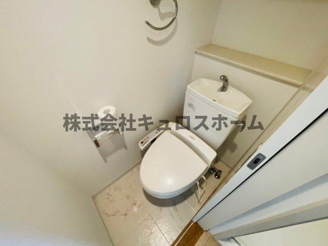 地下鉄谷町線 四天王寺前夕陽ケ丘駅 徒歩10分 11階建 築19年のトイレ写真