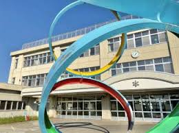 中学校　札幌市立手稲東中学校（中学校）まで397m