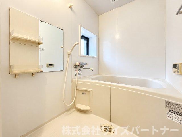 西鉄天神大牟田線 高宮駅 徒歩9分 8階建 築19年の風呂写真