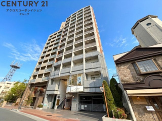 建物外観　オートロック付きで外部から簡単に出入りができない為安心です