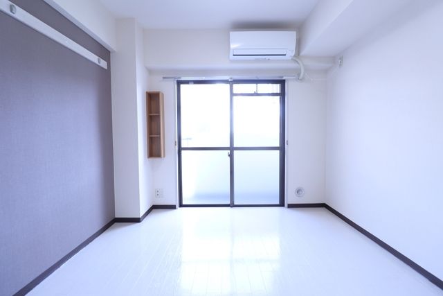 ルクレ青葉台の居間写真