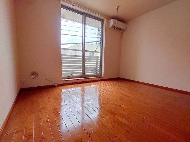 居室・リビング　★キレイなフローリングのお部屋です★