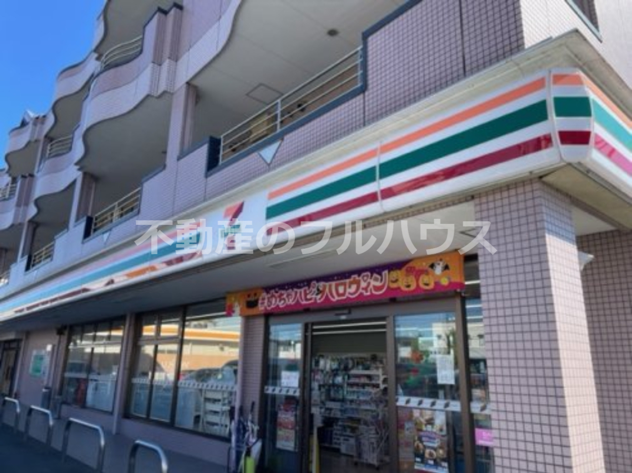 コンビニ　セブンイレブン豊橋下地町店（コンビニ）まで824m