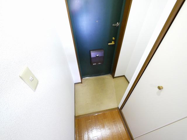 玄関　明るい玄関です