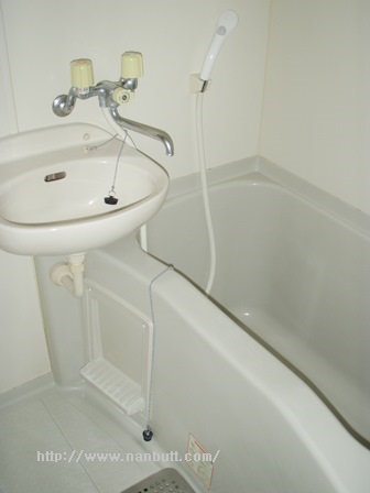 バス・シャワールーム　バス（洗面ボール付き）