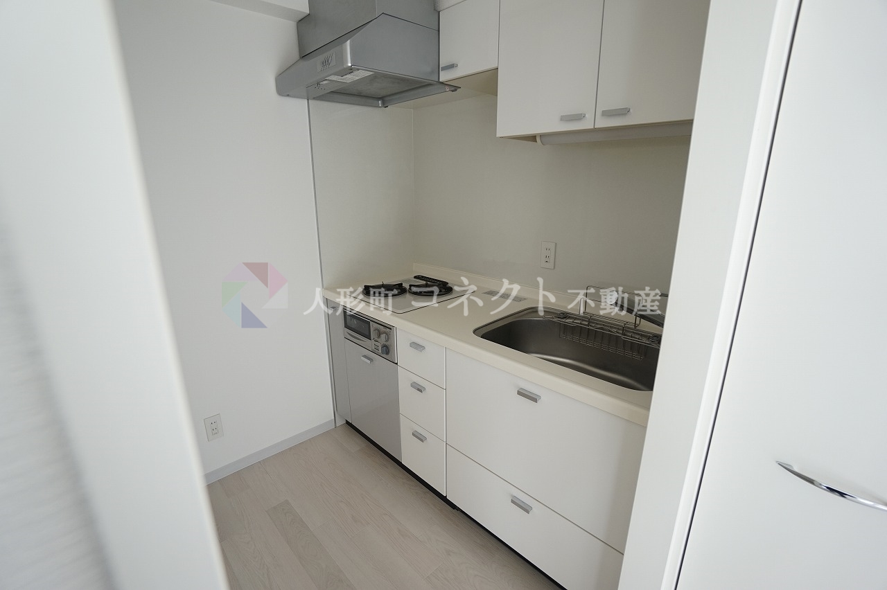キッチン　同タイプの間取り別部屋参考写真です