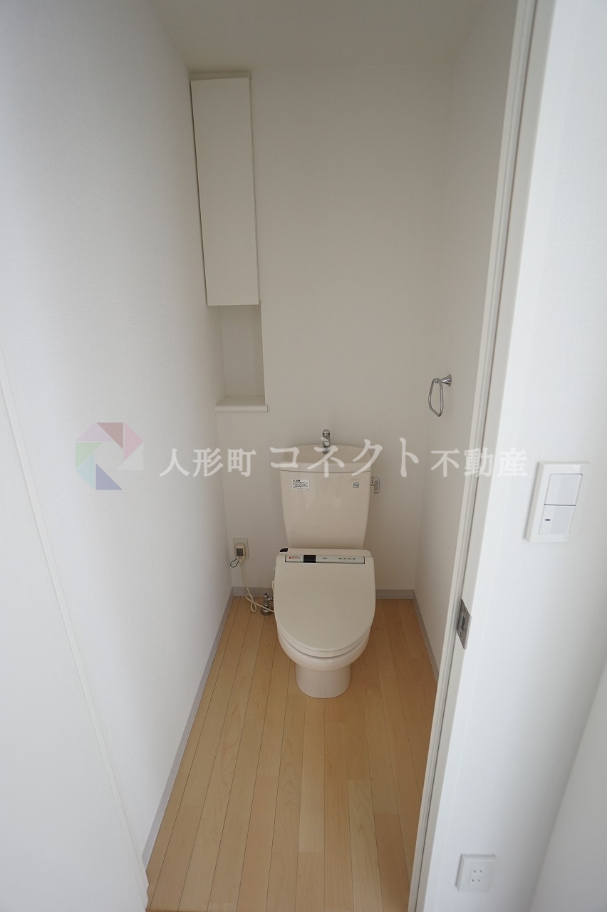 トイレ　同タイプの間取り別部屋参考写真です