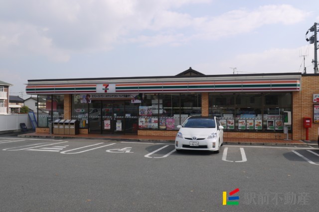 コンビニ　セブン・イレブン　鳥栖山浦町店（コンビニ）まで1400m